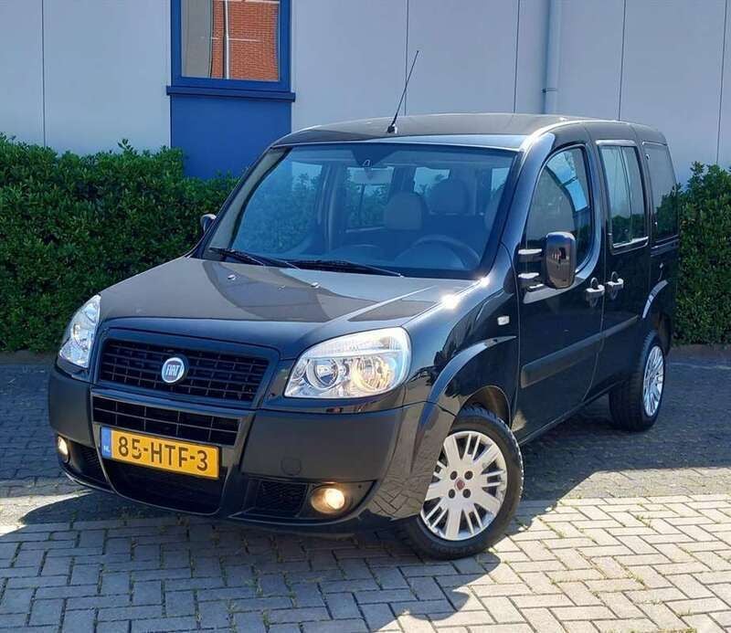 Zwart Gebruikt 2009 Fiat Doblò Dynamic MPV | € 4.450 (Eerlijke prijs) - Afbeelding 1/4