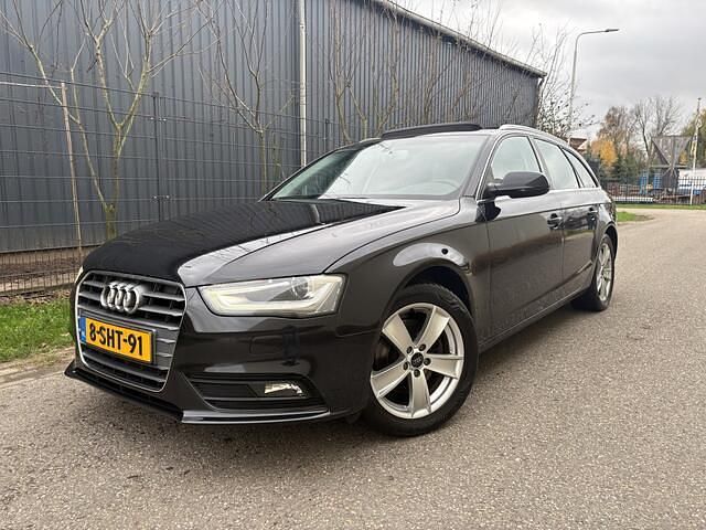 Zwart Gebruikt 2013 Audi A4 Business Stationwagen | € 9.750 (Duur) - Afbeelding 1/4