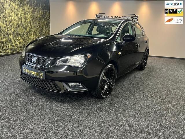 Zwart Gebruikt 2015 Seat Ibiza Style Hatchback | € 7.499 (Eerlijke prijs) - Afbeelding 1/4