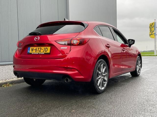 Occasion Mazda 3 120 PK (88 kW) 2019 Rood Hatchback