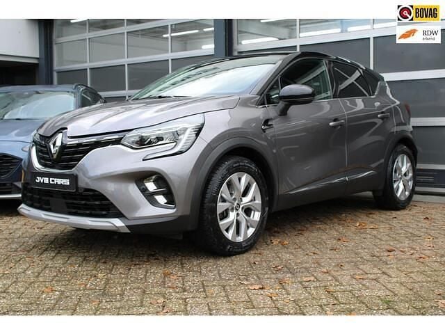 Grijs (metallic) Gebruikt 2022 Renault Captur Intens SUV | € 21.450 (Goede deal) - Afbeelding 1/4