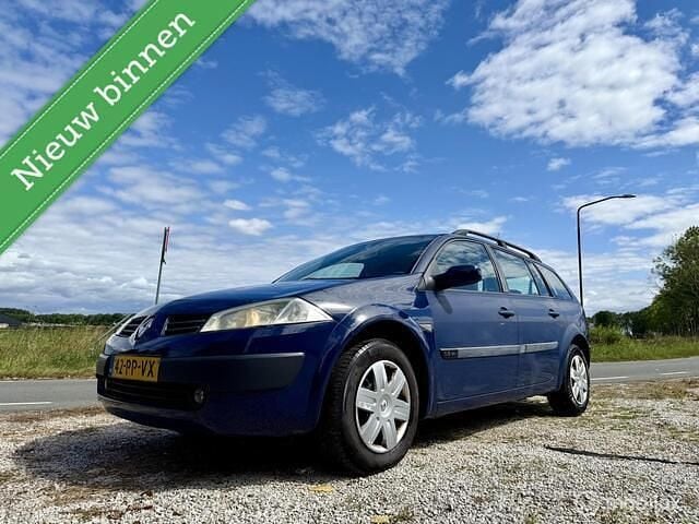 Blauw Gebruikt 2004 Renault Mégane GrandTour Dynamique Stationwagen | € 899 (Eerlijke prijs) - Afbeelding 1/4
