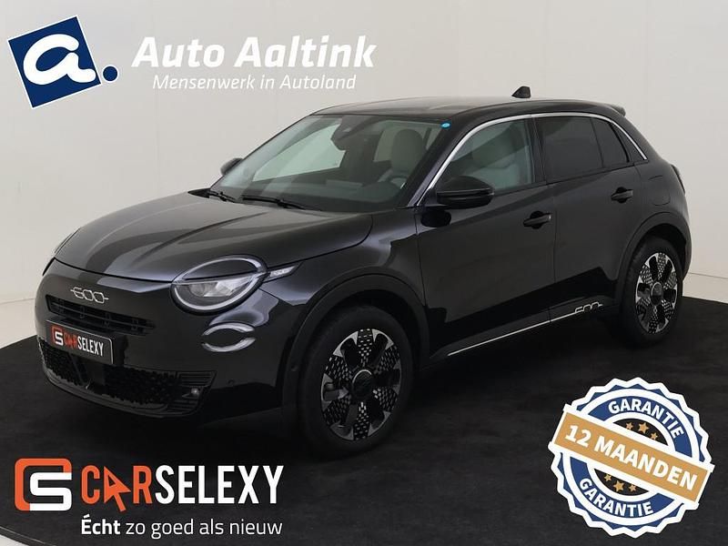 Zwart Occasion 2026 Fiat 600 La Prima SUV | € 27.675 (Super prijs) - Afbeelding 1/4