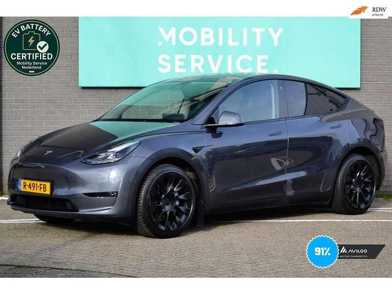 Grijs (metallic) Occasion 2021 Tesla Model Y Long Range AWD SUV | € 38.964 (Duur) - Afbeelding 1/4