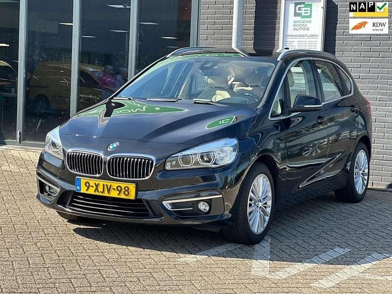Zwart Gebruikt 2014 BMW 218 Active Tourer Executive MPV | € 9.885 (Iets duurder) - Afbeelding 1/4