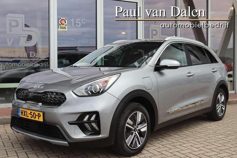 Grijs Gebruikt 2022 Kia Niro SUV | € 21.900 (Super prijs) - Afbeelding 1/4