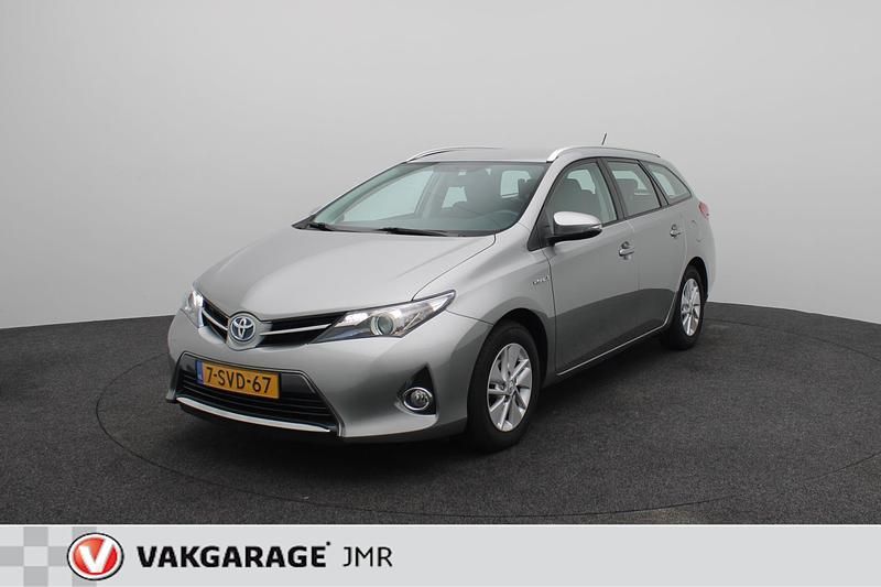 Grijs Occasion 2013 Toyota Auris Hybrid Stationwagen | € 11.250 (Eerlijke prijs) - Afbeelding 1/3