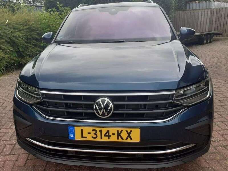 Blauw Gebruikt 2021 VW Tiguan Elegance SUV | € 25.999 (Super prijs) - Afbeelding 1/4