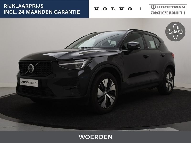 Zwart Gebruikt 2022 Volvo XC40 Plus SUV | € 39.900 (Eerlijke prijs) - Afbeelding 1/4