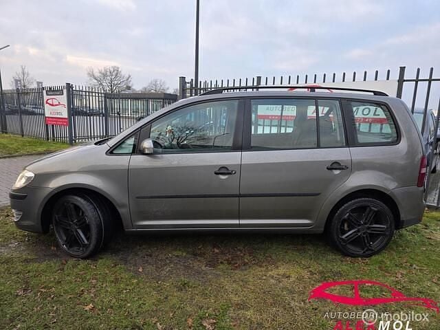 Occasion VW Touran Trendline 140 PK (102 kW) 2008 Grijs MPV