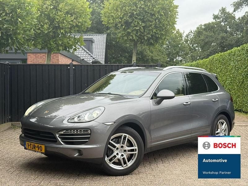Grijs Gebruikt 2012 Porsche Cayenne SUV | € 18.900 (Super prijs) - Afbeelding 1/4