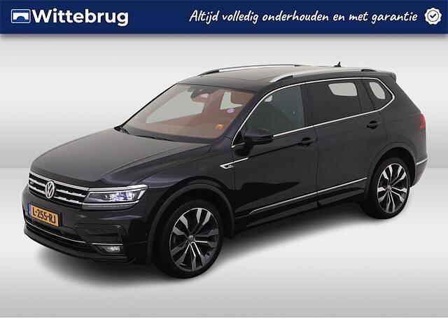 Zwart, metallic lak Gebruikt 2021 VW Tiguan Allspace Highline SUV | € 38.950 (Duur) - Afbeelding 1/2