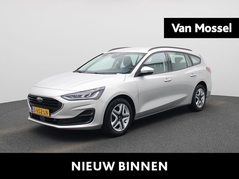 Grijs Gebruikt 2023 Ford Focus Stationwagen | € 19.900 (Eerlijke prijs) - Afbeelding 1/4