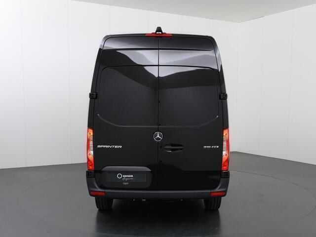 Nieuw Mercedes Sprinter 150 PK (110 kW) 2025 Zwart Van