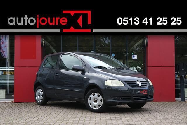 Grijs Gebruikt 2007 VW Fox Trendline Hatchback | € 1.725 (Eerlijke prijs) - Afbeelding 1/4