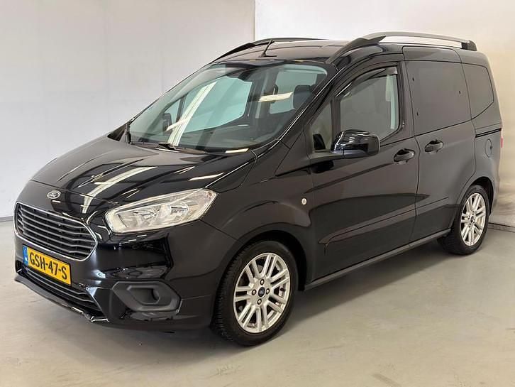 Occasion Ford Tourneo Courier Titanium 101 PK (74 kW) 2019 Zwart MPV