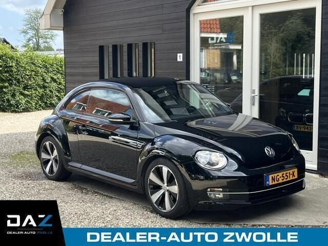 Zwart Gebruikt 2012 VW Beetle Trendline Hatchback | € 8.945 (Eerlijke prijs) - Afbeelding 1/3
