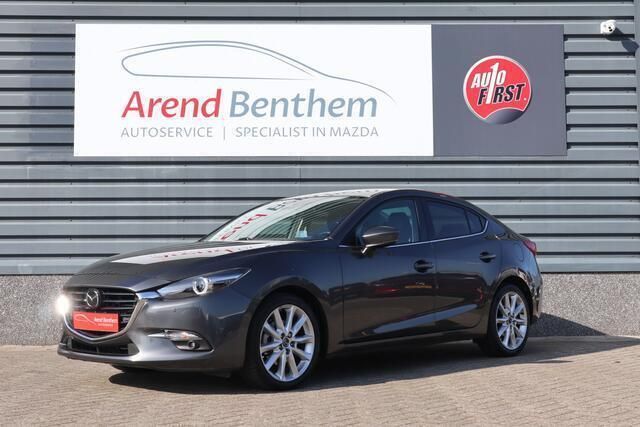 Grijs Gebruikt 2017 Mazda 3 Sedan | € 14.750 (Eerlijke prijs) - Afbeelding 1/4