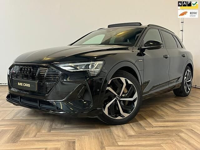 Zwart Gebruikt 2020 Audi e-tron SUV | € 36.944 (Duur) - Afbeelding 1/4