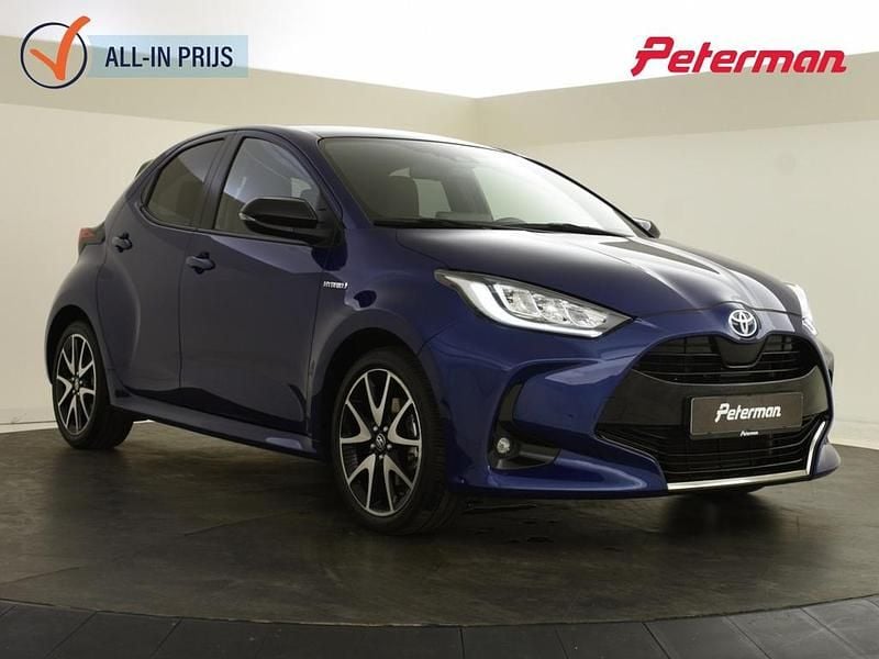 Blauw Gebruikt 2021 Toyota Yaris Executive Hatchback | € 21.499 (Eerlijke prijs) - Afbeelding 1/4