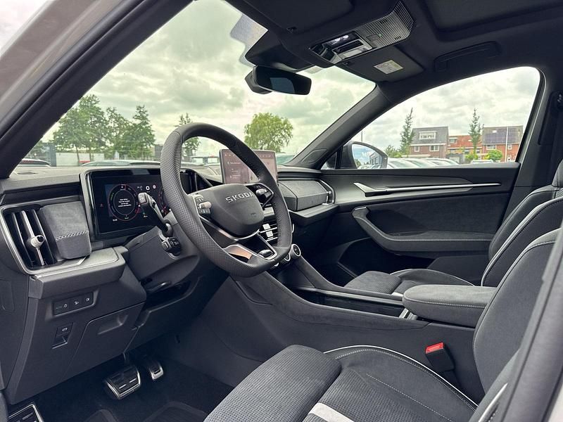 Nieuw Skoda Kodiaq Business Line 204 PK (150 kW) 2025 Grijs SUV