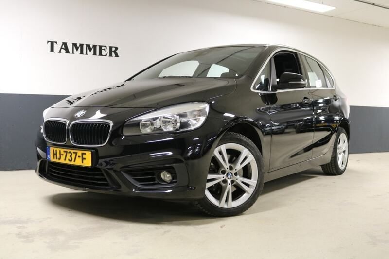 Zwart Gebruikt 2015 BMW 218 MPV | € 11.950 (Duur) - Afbeelding 1/4