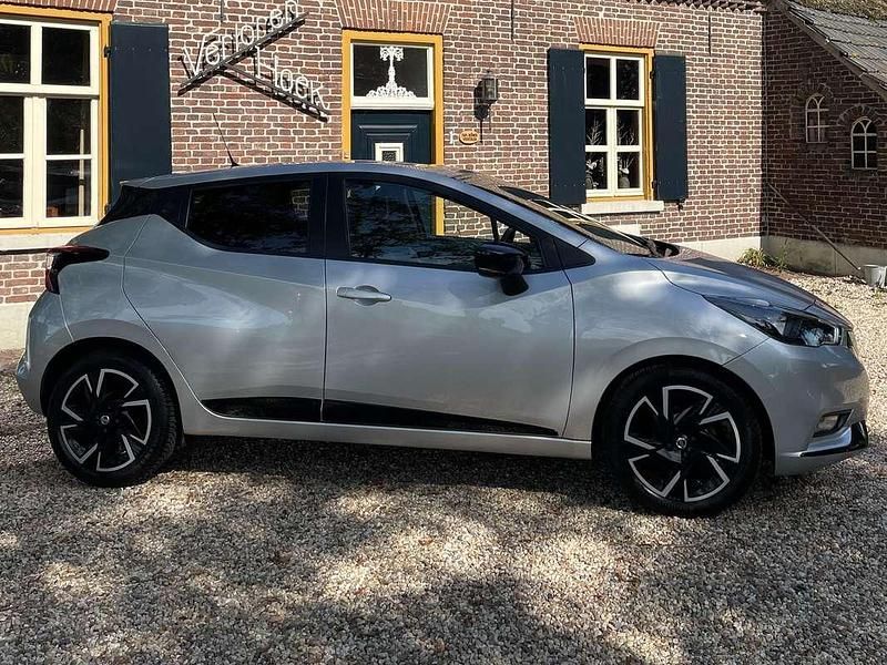 Zilver Occasion 2022 Nissan Micra MPV | € 15.250 (Eerlijke prijs) - Afbeelding 1/4