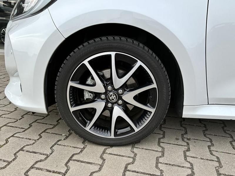 Occasion Toyota Yaris Executive 116 PK (85 kW) 2022 Wit Hatchback