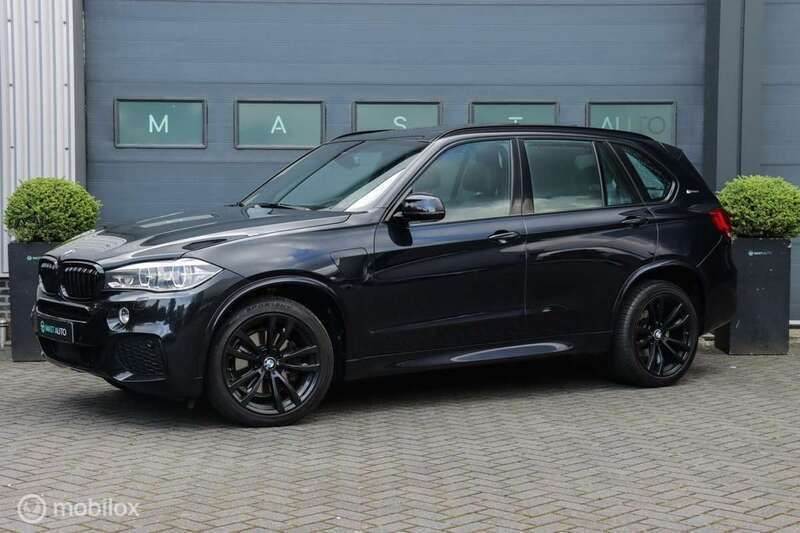 Zwart, metallic lak Occasion 2017 BMW X5 M Sport SUV | € 33.740 (Eerlijke prijs) - Afbeelding 1/4