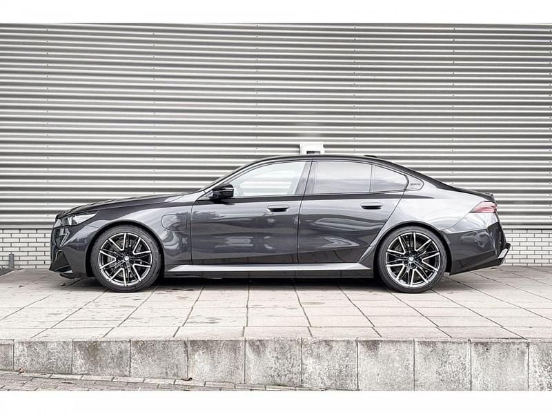 Occasion BMW M5 Comfort Edition 727 PK (534 kW) 2025 Sophistograu brillianteffect metallic (grijs metallic) Sedan