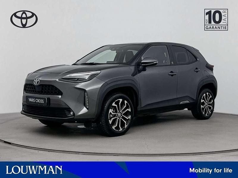 Grijs Gebruikt 2022 Toyota Yaris Cross Team SUV | € 27.245 (Eerlijke prijs) - Afbeelding 1/3