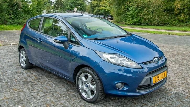 Blauw Gebruikt 2009 Ford Fiesta Trend Hatchback | € 3.450 (Eerlijke prijs) - Afbeelding 1/4