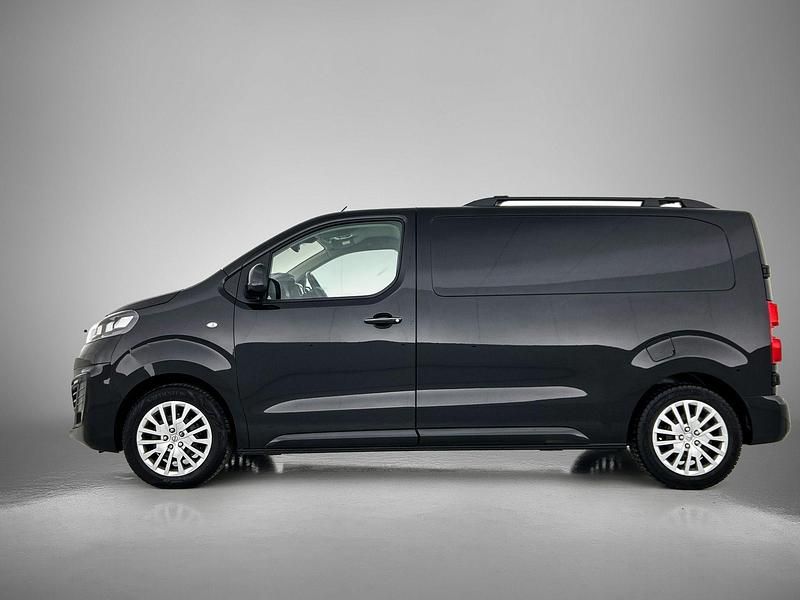 Occasion Opel Vivaro Innovation 144 PK (105 kW) 2022 Zwart MPV