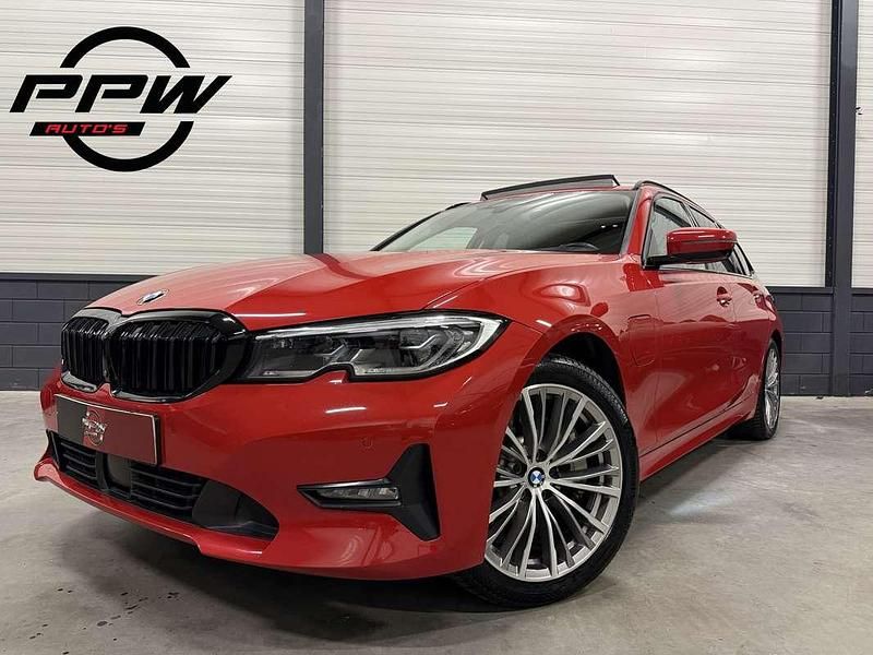 (metallic) Gebruikt 2020 BMW 330e Comfort Edition Stationwagen | € 32.850 (Iets duurder) - Afbeelding 1/4