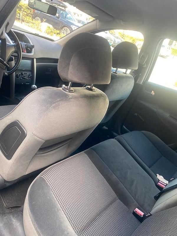 Occasion 2006 Peugeot 207 | € 1.250 (Goede deal) - Afbeelding 1/4