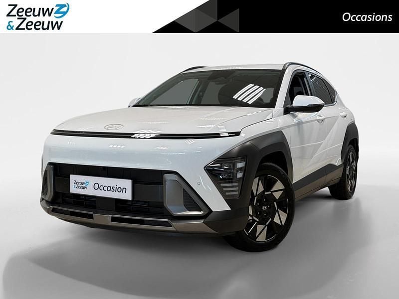 Wit Occasion 2025 Hyundai Kona Premium SUV | € 33.450 (Eerlijke prijs) - Afbeelding 1/4