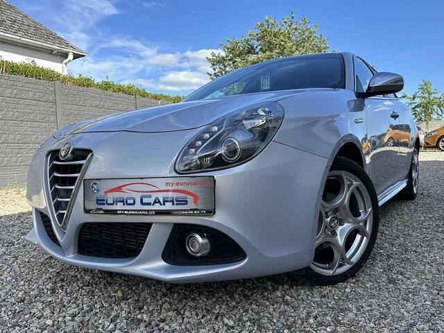 Grijs Occasion 2014 Alfa Romeo Giulietta Distinctive Hatchback | € 11.000 (Goede deal) - Afbeelding 1/4
