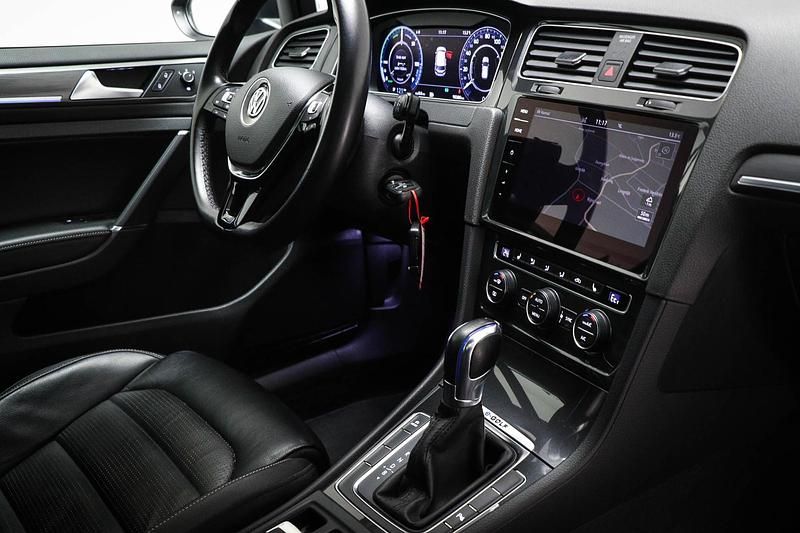 Occasion VW e-Golf 39 kW (54 PK) 2018 Grijs Hatchback