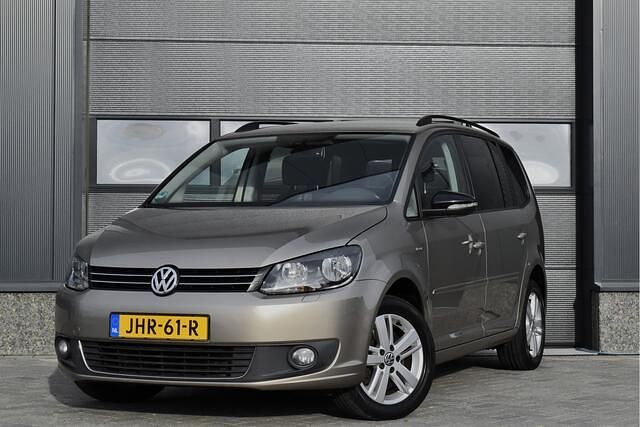 Bruin Gebruikt 2012 VW Touran Highline MPV | € 14.950 - Afbeelding 1/4