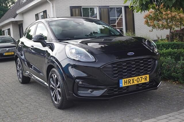 Zwart Gebruikt 2023 Ford Puma ST-Line SUV | € 17.450 (Goede deal) - Afbeelding 1/4