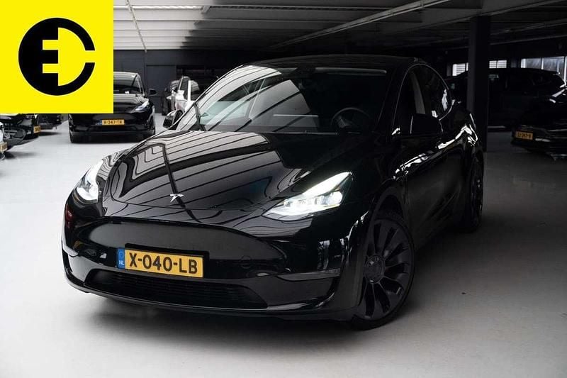 Zwart Gebruikt 2023 Tesla Model Y Performance SUV | € 39.950 (Eerlijke prijs) - Afbeelding 1/4