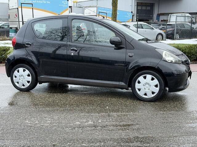 Occasion Toyota Aygo 68 PK (50 kW) 2008 Zwart Hatchback