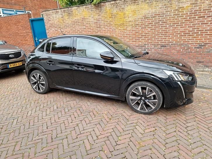 Gebruikt 2020 Peugeot 208 GT-line Hatchback | € 18.500 (Super prijs) - Afbeelding 1/4