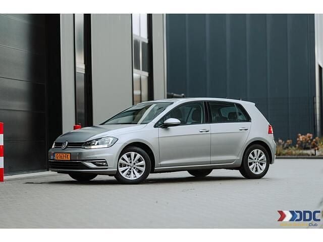 Grijs Gebruikt 2019 VW Golf VII Comfortline Hatchback | € 16.990 (Goede deal) - Afbeelding 1/4