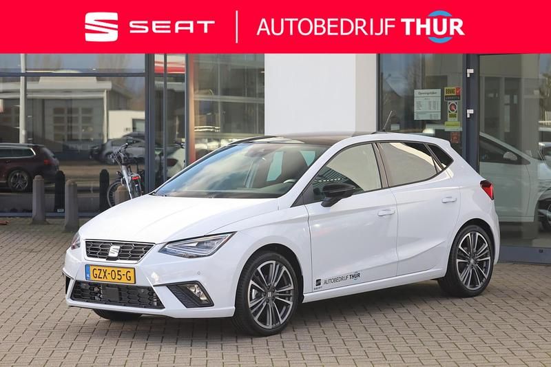 Wit Gebruikt 2024 Seat Ibiza FR Hatchback | € 26.950 (Duur) - Afbeelding 1/4