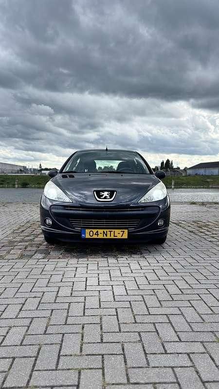 Occasion Peugeot 206 73 PK (53 kW) 2010 Grijs Hatchback