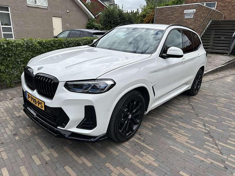 Wit Gebruikt 2022 BMW X3 SUV | € 50.400 (Eerlijke prijs) - Afbeelding 1/4