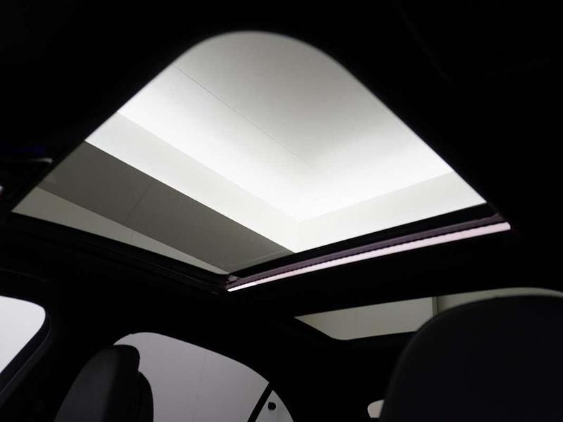 Occasion Mercedes C180 AMG line 170 PK (125 kW) 2024 Zwart, metallic lak Sedan