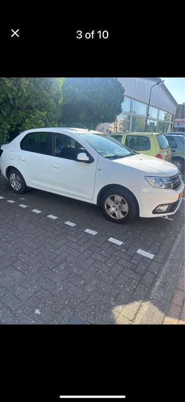 Gebruikt 2017 Dacia Logan Lauréate Sedan | € 5.700 - Afbeelding 1/4