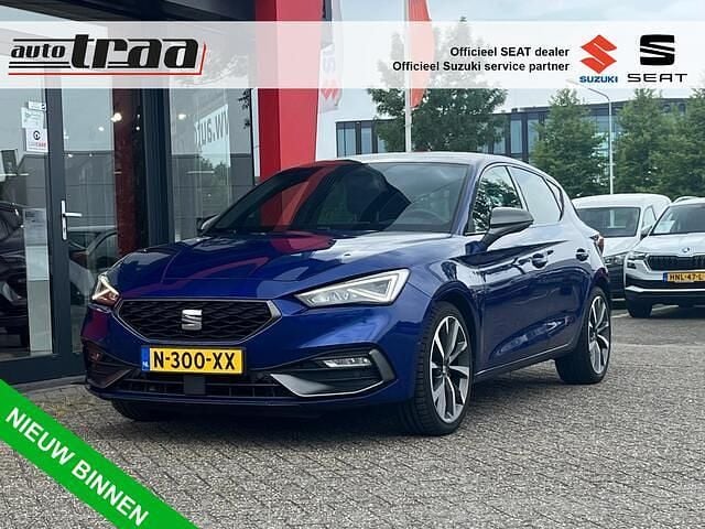 Blauw Gebruikt 2020 Seat Leon FR Hatchback | € 21.950 (Eerlijke prijs) - Afbeelding 1/4